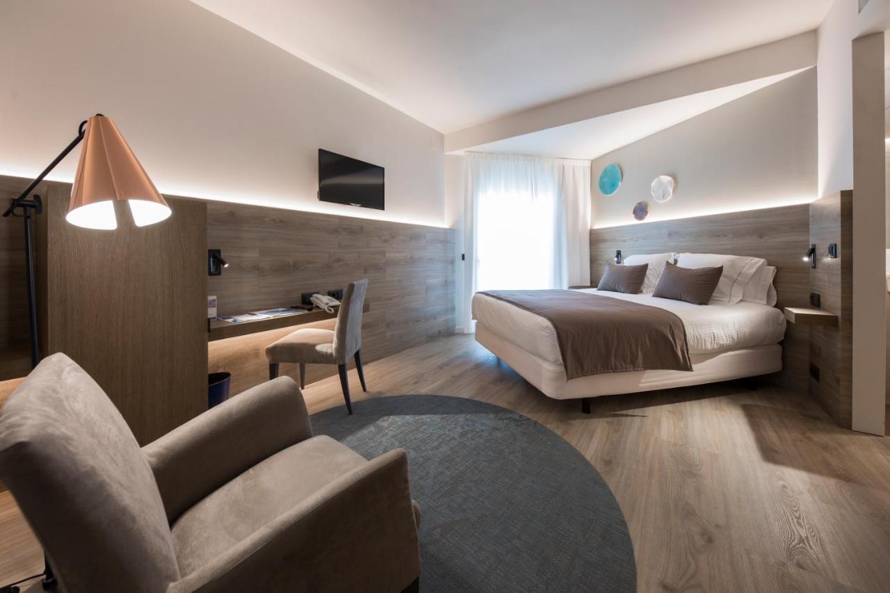 Hotel & Spa Terraza 4 Sup Росас Экстерьер фото